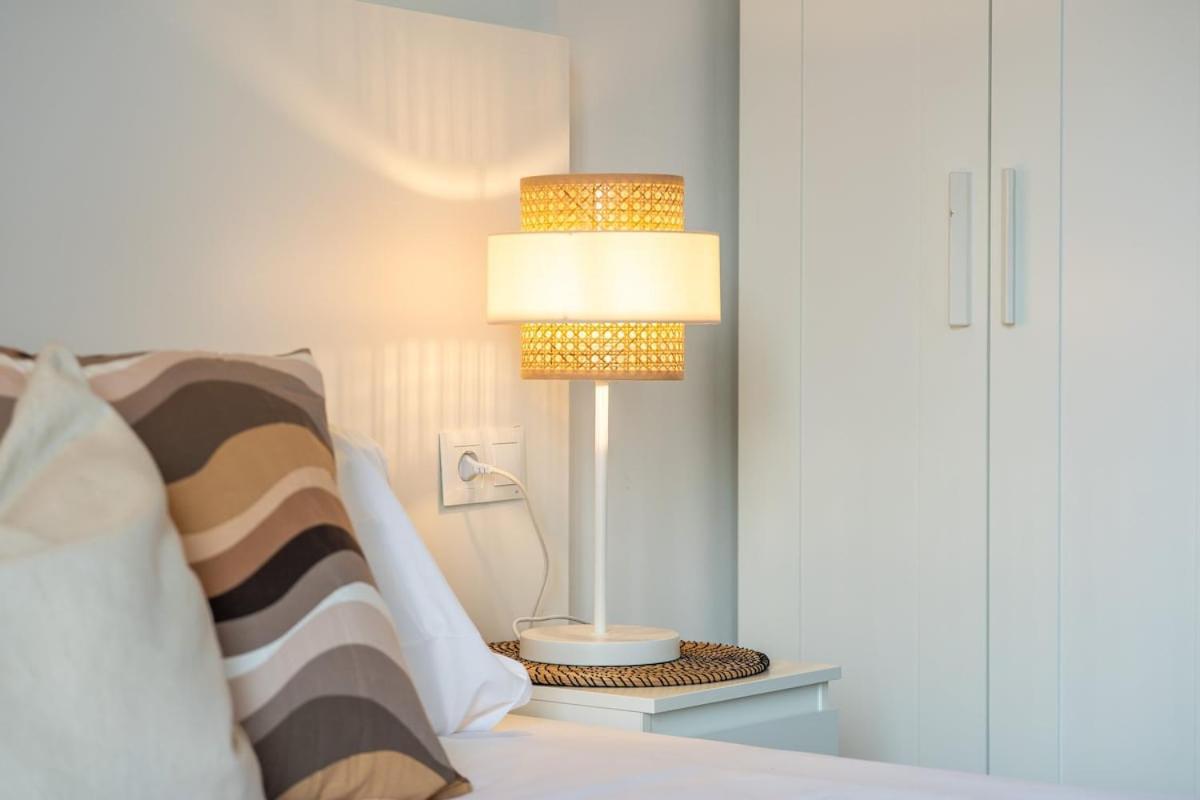 Lodging Apartments Liceu G1 Barcelona Kültér fotó