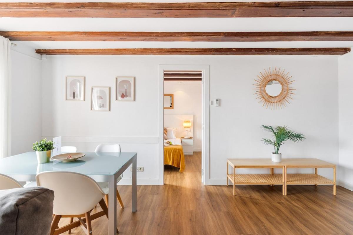 Lodging Apartments Liceu G1 Barcelona Kültér fotó