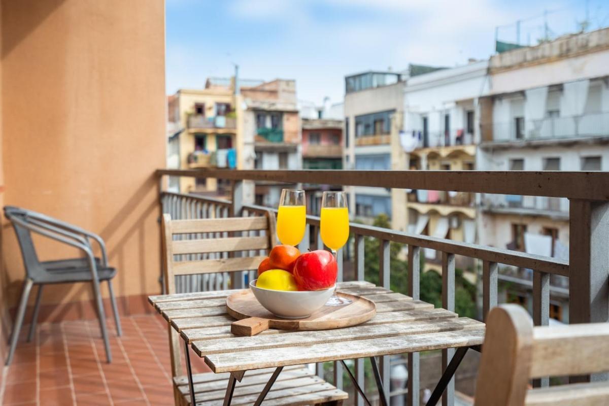 Lodging Apartments Liceu G1 Barcelona Kültér fotó