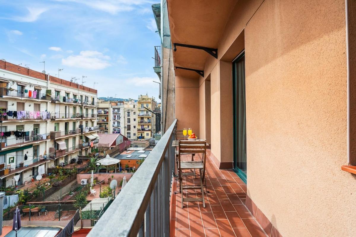 Lodging Apartments Liceu G1 Barcelona Kültér fotó