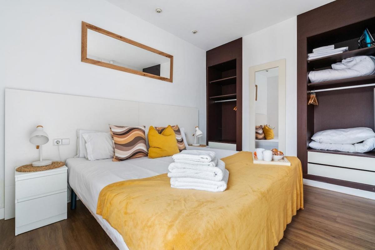 Lodging Apartments Liceu G1 Barcelona Kültér fotó