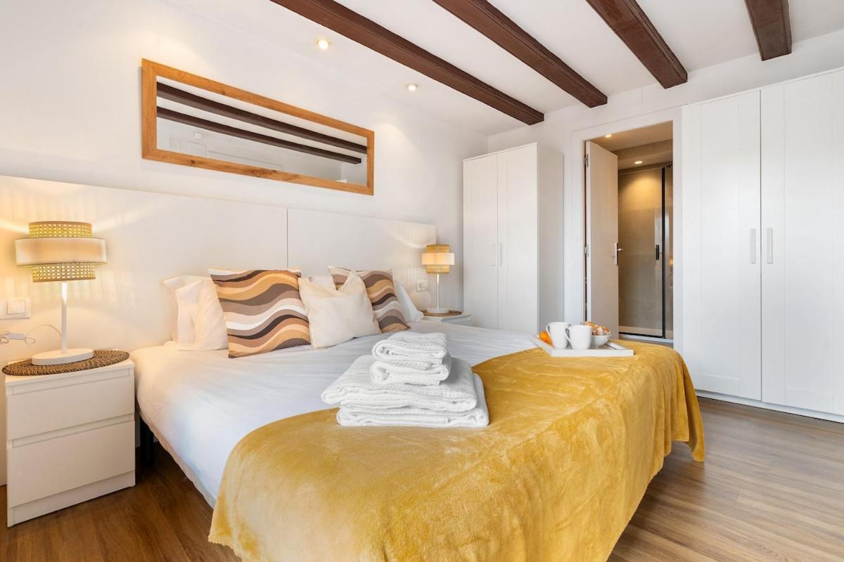 Lodging Apartments Liceu G1 Barcelona Kültér fotó