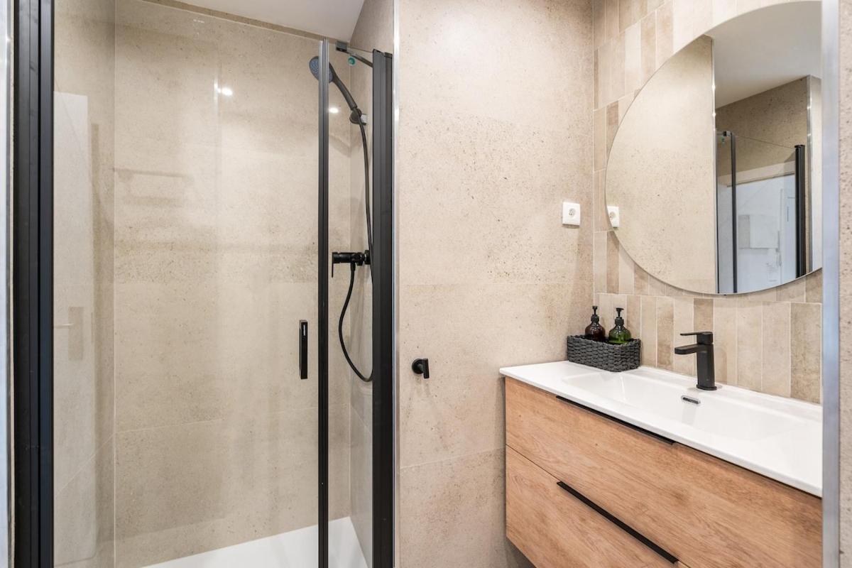 Lodging Apartments Liceu G1 Barcelona Kültér fotó